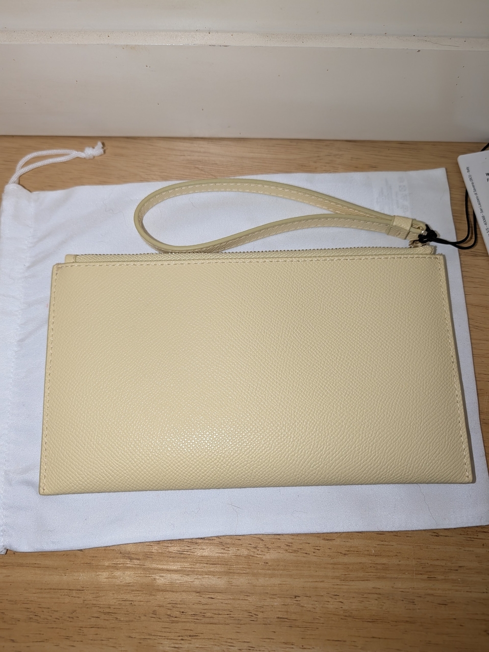 Furla Pale Yellow Saffiano Leather Wristlet - Picture 4 of 6